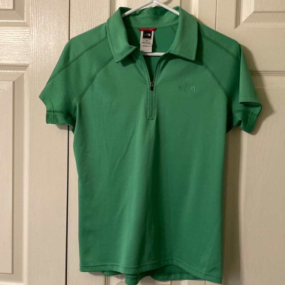 North Face green short sleeve top